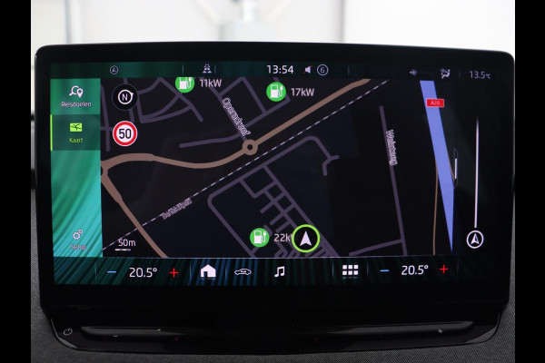 Škoda ENYAQ iV 80 | Trekhaak | Camera | Stuurverwarming | Carplay | Navigatie | 19'' | Full LED | Cruise control | Half leder | Parkeerhulp | Climate control