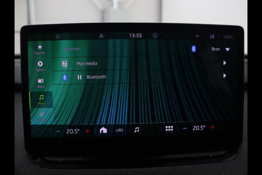 Škoda ENYAQ iV 80 | Trekhaak | Camera | Stuurverwarming | Carplay | Navigatie | 19'' | Full LED | Cruise control | Half leder | Parkeerhulp | Climate control