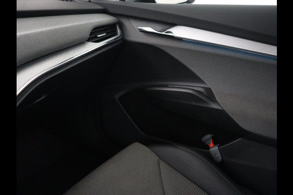 Škoda ENYAQ iV 80 | Trekhaak | Camera | Stuurverwarming | Carplay | Navigatie | 19'' | Full LED | Cruise control | Half leder | Parkeerhulp | Climate control