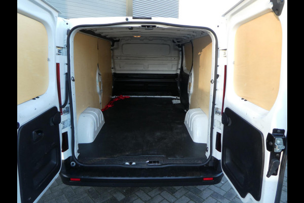 Renault Trafic 2.0 dCi 120 L2H1 lang airco 3 zits