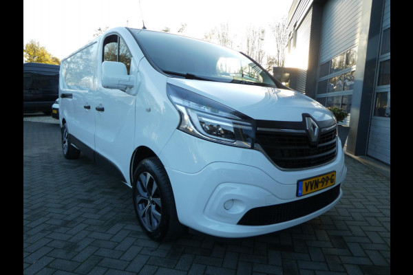 Renault Trafic 2.0 dCi 120 L2H1 lang airco 3 zits