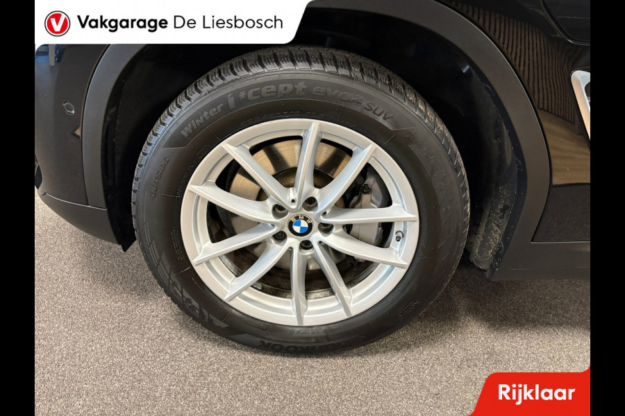 BMW X3 XDrive30e eDrive Edition / Panorama-dak / trekhaak / leder / head-up