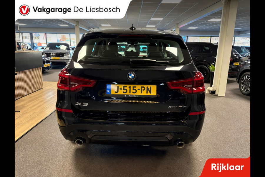 BMW X3 XDrive30e eDrive Edition / Panorama-dak / trekhaak / leder / head-up