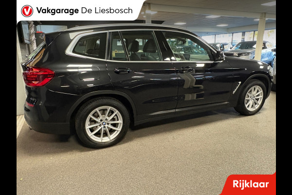 BMW X3 XDrive30e eDrive Edition / Panorama-dak / trekhaak / leder / head-up
