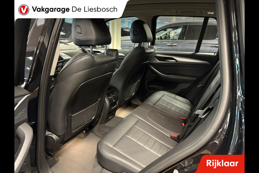 BMW X3 XDrive30e eDrive Edition / Panorama-dak / trekhaak / leder / head-up