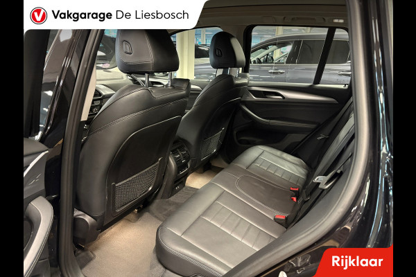 BMW X3 XDrive30e eDrive Edition / Panorama-dak / trekhaak / leder / head-up