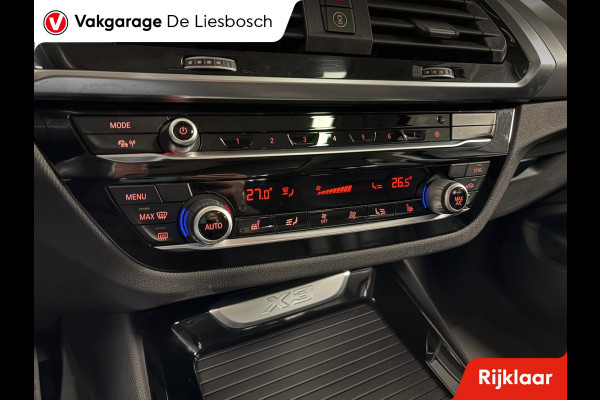 BMW X3 XDrive30e eDrive Edition / Panorama-dak / trekhaak / leder / head-up