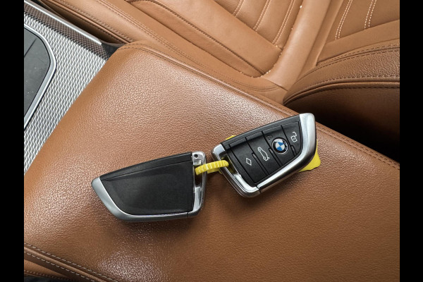 BMW 3 Serie Touring 320i High Executive M-Sport | Camera | Navigatie | DAB | 19 Inch Lichtmetalen Velgen | Lederen Bekleding |