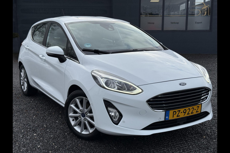 Ford Fiesta 1.0 EcoBoost Titanium 2e Eigenaar,Camera,Navi,Clima,Cruise,6 Bak,Lm velgen,Pdc V+A,N.A.P,102pk,B&O Soundsystem,Weinig km,Zeer Zuinig,Apk tot 11-2026