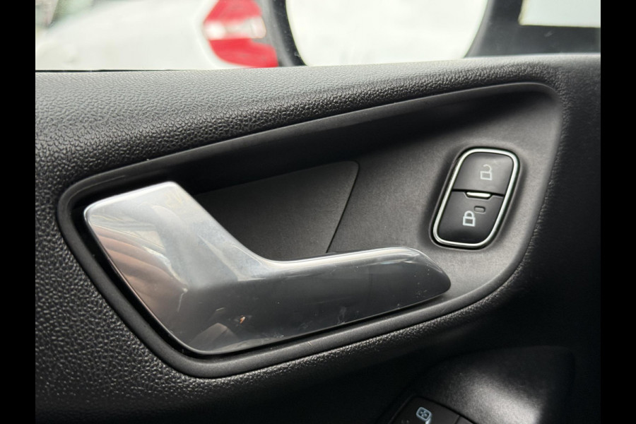 Ford Fiesta 1.0 EcoBoost Titanium 2e Eigenaar,Camera,Navi,Clima,Cruise,6 Bak,Lm velgen,Pdc V+A,N.A.P,102pk,B&O Soundsystem,Weinig km,Zeer Zuinig,Apk tot 11-2026