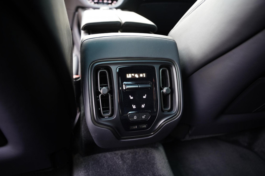 Aston Martin Dbx 4.0 V8 707 Carbon 23 Inch Ceramic Brakes