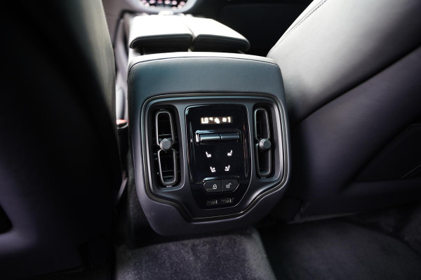 Aston Martin Dbx 4.0 V8 707 Carbon 23 Inch Ceramic Brakes