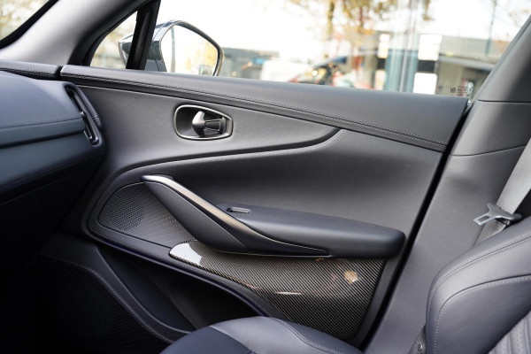 Aston Martin Dbx 4.0 V8 707 Carbon 23 Inch Ceramic Brakes