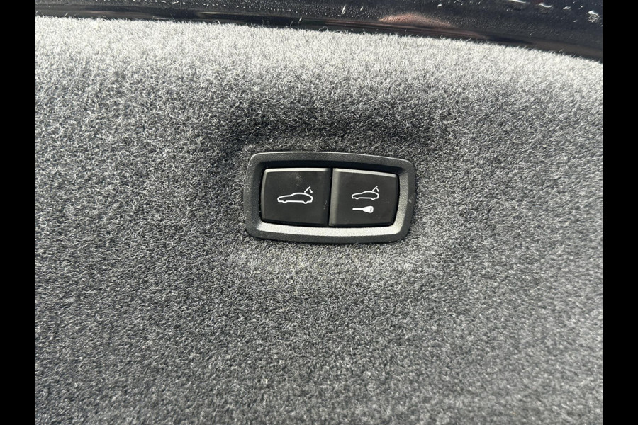 Porsche Taycan Performance 84 kWh BOSE | STUURWIEL+STOELVERWARMING | SPORtCHRONO | ADAPTIVE CRUISE | PORSCHE ONDERHOUDEN |12mnd BOVAG GARANTIE