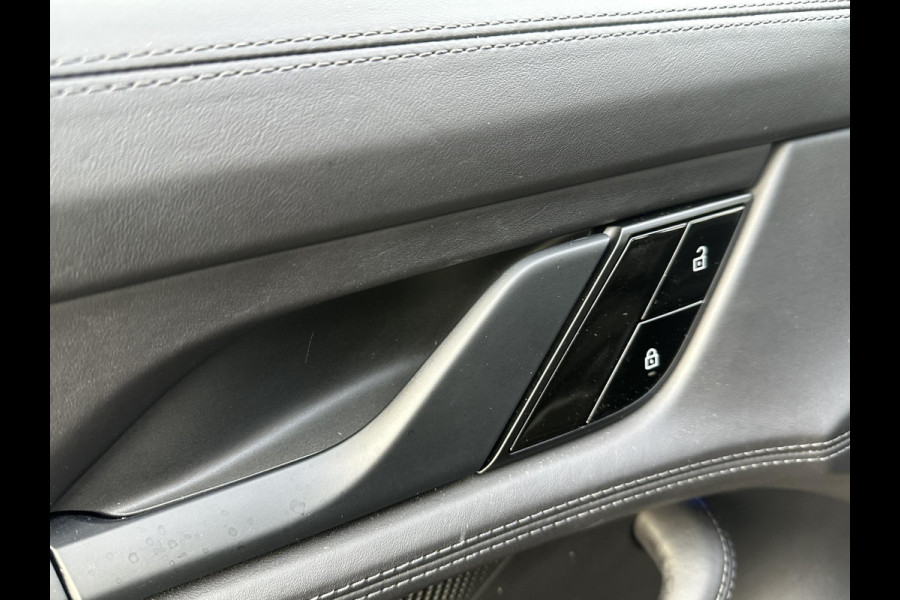 Porsche Taycan Performance 84 kWh BOSE | STUURWIEL+STOELVERWARMING | SPORtCHRONO | ADAPTIVE CRUISE | PORSCHE ONDERHOUDEN |12mnd BOVAG GARANTIE