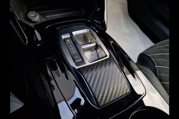 Peugeot 2008 1.2 EAT8 130Pk GT Line /Pano /Elek stoel /Stoelverwarming