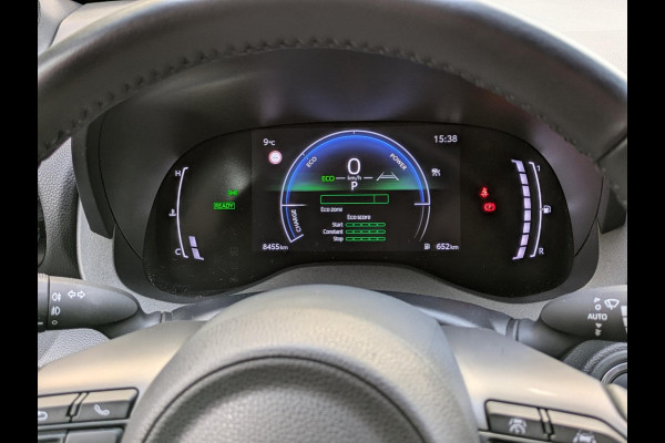 Toyota Yaris Cross 1.5 Hybrid 115 First Edition|Stoel/Stuurverwarming|Adaptive-Cruise|Keyless-Entry/Go|Lane-Assist