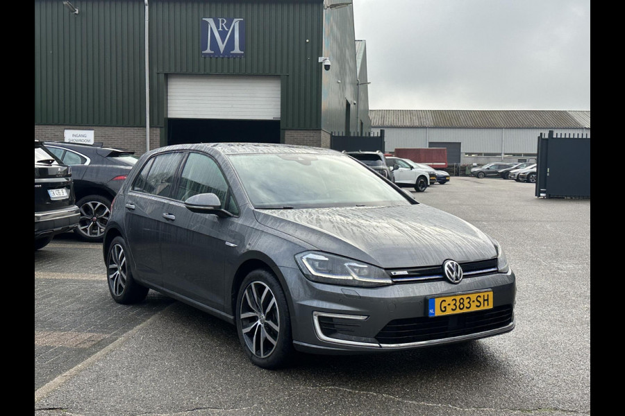 Volkswagen e-Golf E-DITION STOELVERWARMING | KEYLESS ENTRY | DEALER ONDERHOUDEN | RIJKLAARPRIJS