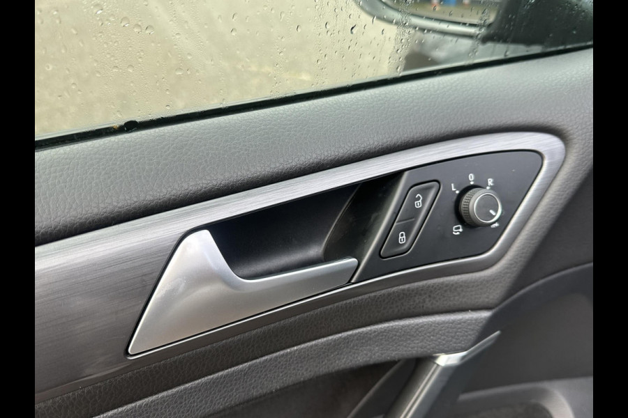 Volkswagen e-Golf E-DITION STOELVERWARMING | KEYLESS ENTRY | DEALER ONDERHOUDEN | RIJKLAARPRIJS