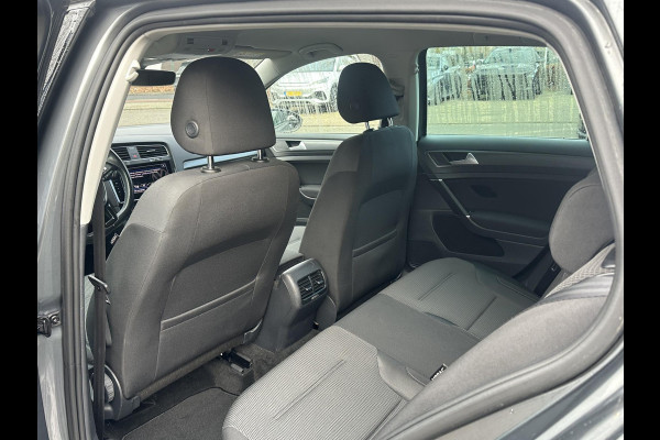Volkswagen e-Golf E-DITION STOELVERWARMING | KEYLESS ENTRY | DEALER ONDERHOUDEN | RIJKLAARPRIJS