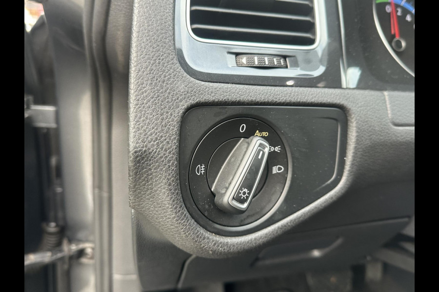 Volkswagen e-Golf E-DITION STOELVERWARMING | KEYLESS ENTRY | DEALER ONDERHOUDEN | RIJKLAARPRIJS