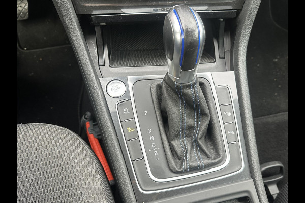 Volkswagen e-Golf E-DITION STOELVERWARMING | KEYLESS ENTRY | DEALER ONDERHOUDEN | RIJKLAARPRIJS