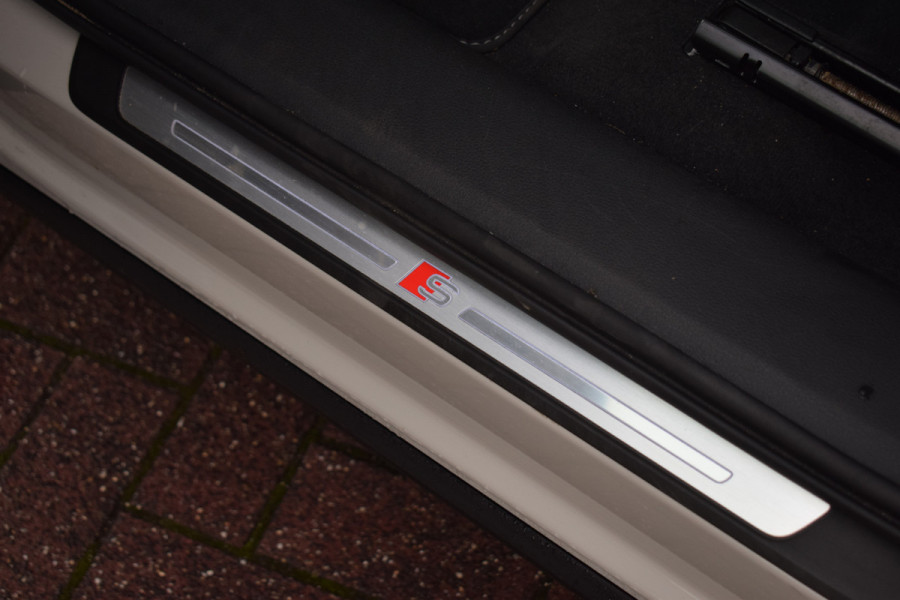 Audi e-tron 55 quattro S edition 95 kWh | 2x S-Line | RS Stoelen | Pano | B&O | Stoelverw.