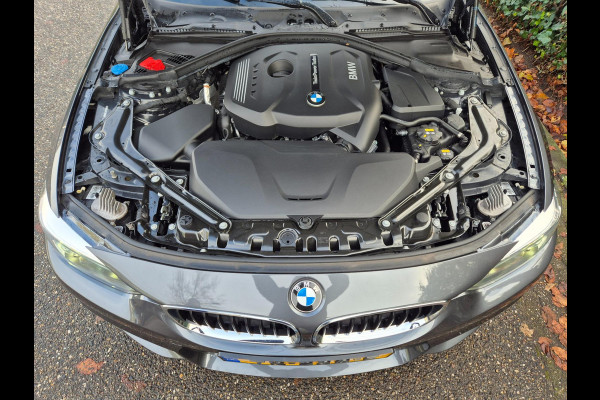 BMW 4 Serie Cabrio 330i M Sport Apple CarPlay 6WB Dig. DASH Elk.Stoelen Line Assist Dodehoek Camera 430i High Executive