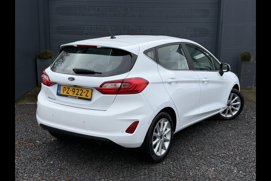 Ford Fiesta 1.0 EcoBoost Titanium 2e Eigenaar,Camera,Navi,Clima,Cruise,6 Bak,Lm velgen,Pdc V+A,N.A.P,102pk,B&O Soundsystem,Weinig km,Zeer Zuinig,Apk tot 11-2026