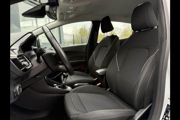 Ford Fiesta 1.0 EcoBoost Titanium 2e Eigenaar,Camera,Navi,Clima,Cruise,6 Bak,Lm velgen,Pdc V+A,N.A.P,102pk,B&O Soundsystem,Weinig km,Zeer Zuinig,Apk tot 11-2026