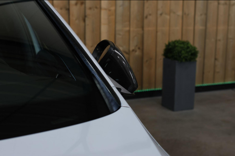 Volkswagen Golf 2.0 TSI 4Motion R *Akra*Pano*DCC*Dynaudio*Camera*leder*