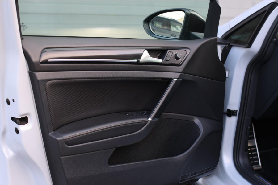 Volkswagen Golf 2.0 TSI 4Motion R *Akra*Pano*DCC*Dynaudio*Camera*leder*