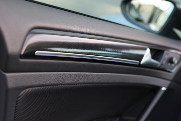 Volkswagen Golf 2.0 TSI 4Motion R *Akra*Pano*DCC*Dynaudio*Camera*leder*