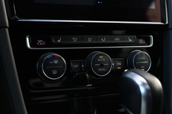 Volkswagen Golf 2.0 TSI 4Motion R *Akra*Pano*DCC*Dynaudio*Camera*leder*