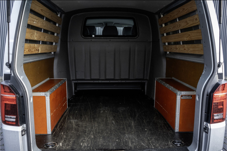 Volkswagen Transporter 6.1 2.0 TDI L2H1 | DC | Bulli | 200PK | Leder | Carplay | Virtual | Adapt Cruise