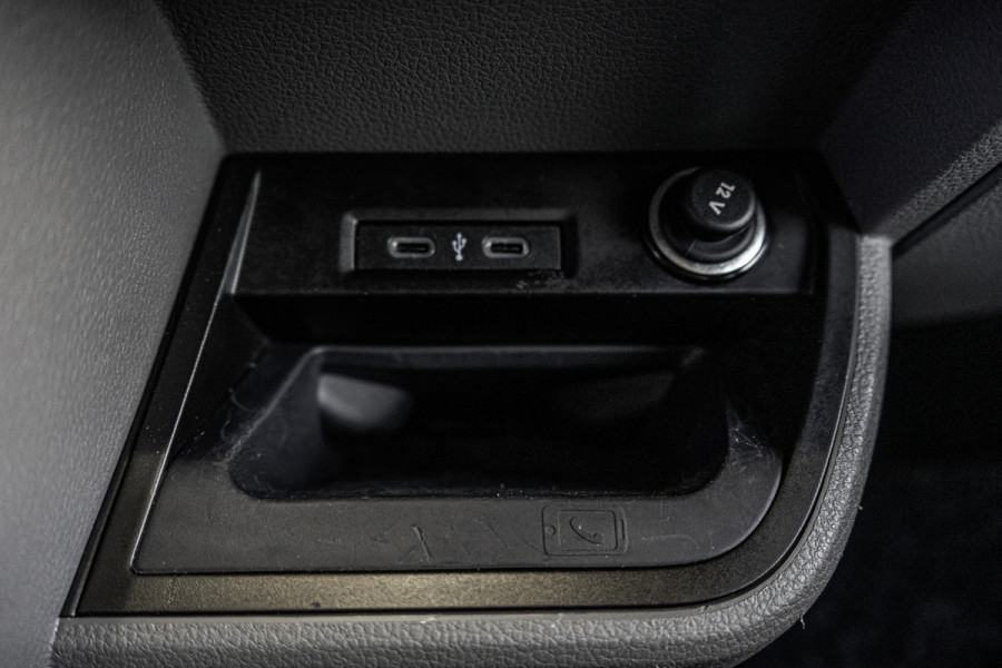 Volkswagen Transporter 6.1 2.0 TDI L2H1 | DC | Bulli | 200PK | Leder | Carplay | Virtual | Adapt Cruise