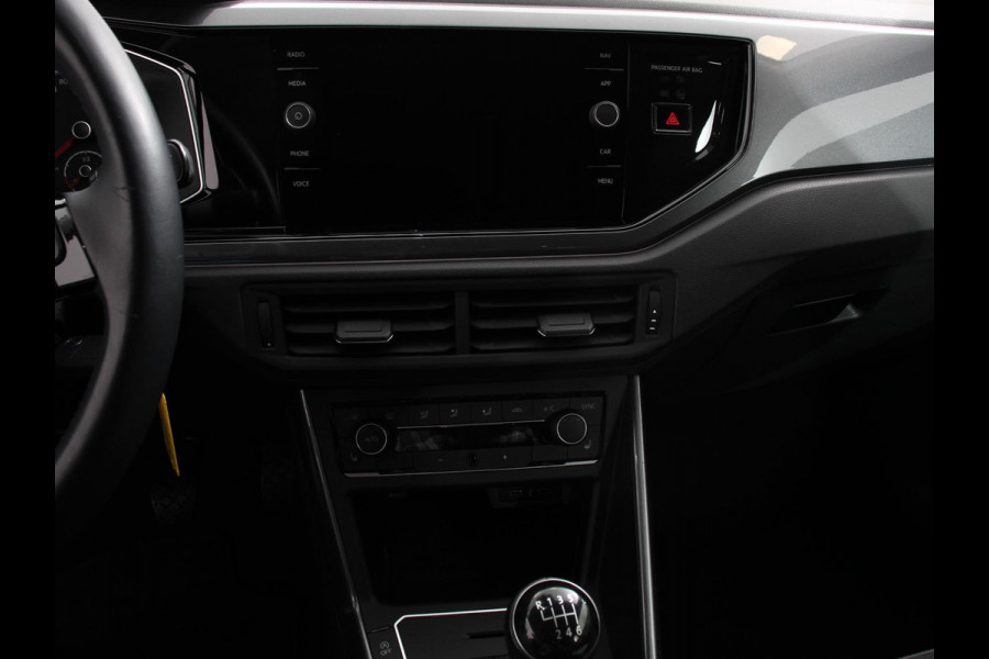 Volkswagen Polo 1.0 TSI 110pk Highline | Navigatie | Apple Carplay/Android Auto | Parkeersensoren | Adaptive cruise control | Stoelverwarming | Getinte ramen | Climatronic