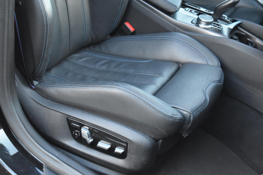 BMW 5 Serie 530e Business Edition Plus M-Pakket HUD Pano Kuipstoelen ACC H&K
