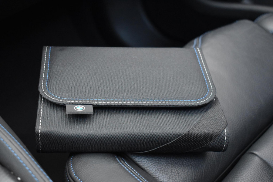 BMW 5 Serie 530e Business Edition Plus M-Pakket HUD Pano Kuipstoelen ACC H&K