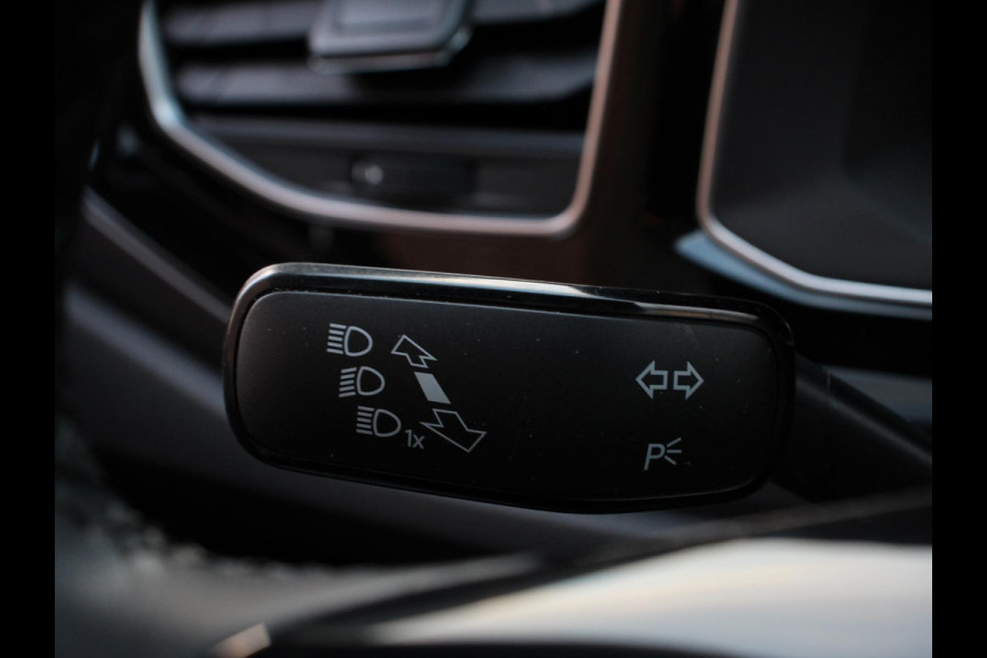 Volkswagen Polo 1.0 TSI 110pk Highline | Navigatie | Apple Carplay/Android Auto | Parkeersensoren | Adaptive cruise control | Stoelverwarming | Getinte ramen | Climatronic