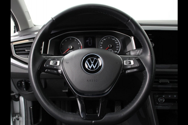 Volkswagen Polo 1.0 TSI 110pk Highline | Navigatie | Apple Carplay/Android Auto | Parkeersensoren | Adaptive cruise control | Stoelverwarming | Getinte ramen | Climatronic