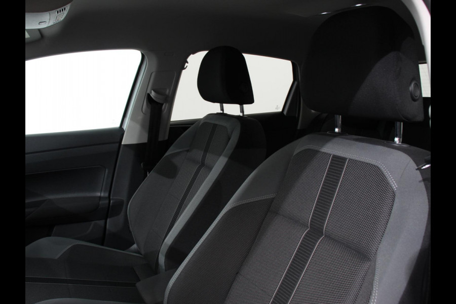 Volkswagen Polo 1.0 TSI 110pk Highline | Navigatie | Apple Carplay/Android Auto | Parkeersensoren | Adaptive cruise control | Stoelverwarming | Getinte ramen | Climatronic