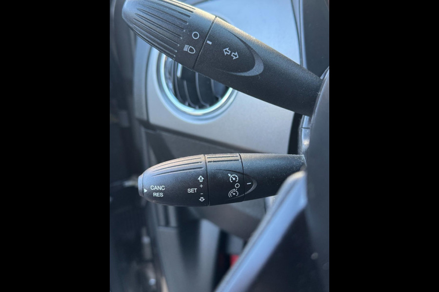 Fiat 500 SPORT 1.2 Fire - Apple Carplay / Navigatie I Airco I Sport & Spoiler pakket I PDC I Xenon I Dealer onderhouden