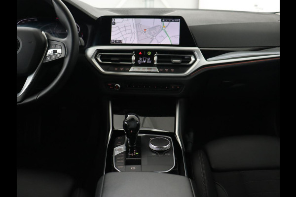 BMW 3-serie 320i Executive | Sport Line | Half leder | Sportstoelen | Carplay | Live Cockpit | Full LED | Navigatie | Parkeerhulp | 18'' | DAB | Climate control | Bluetooth | Cruise control