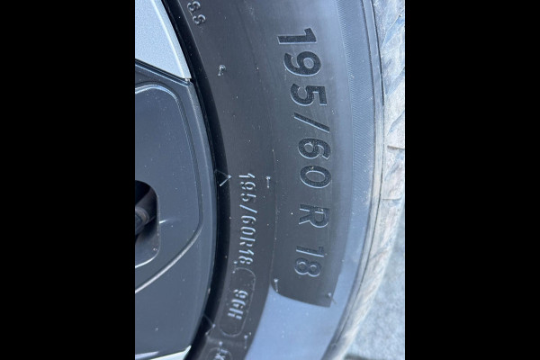 Citroën C4 1.2 PureTech Feel - 58.000KM - Apple CarPlay / Navigatie I Airco I PDC/Camera I LED I Dealer onderhouden