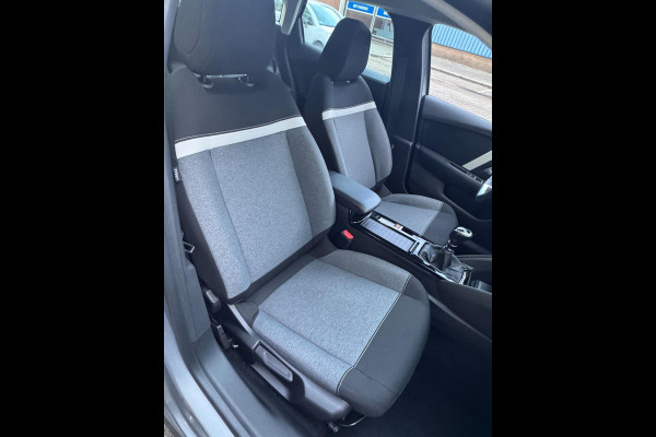 Citroën C4 1.2 PureTech Feel - 58.000KM - Apple CarPlay / Navigatie I Airco I PDC/Camera I LED I Dealer onderhouden