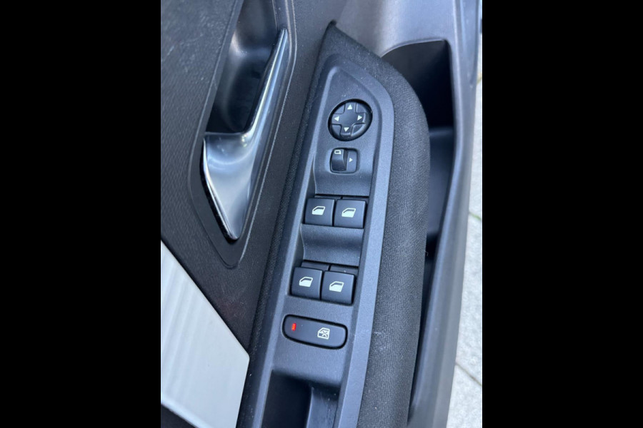 Citroën C4 1.2 PureTech Feel - 58.000KM - Apple CarPlay / Navigatie I Airco I PDC/Camera I LED I Dealer onderhouden