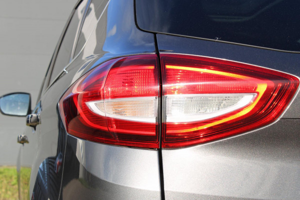 Ford C-MAX 1.5 Titanium Automaat Panodak Leder Xenon FullOption !!NIEUWBINNEN!!