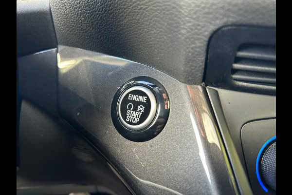 Ford C-MAX 1.5 Titanium Automaat Panodak Leder Xenon FullOption !!NIEUWBINNEN!!