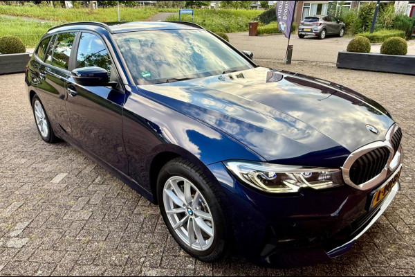 BMW 3 Serie Touring 320e Individual, Laser, Bus. Ed. Plus (NL-auto NAP)
